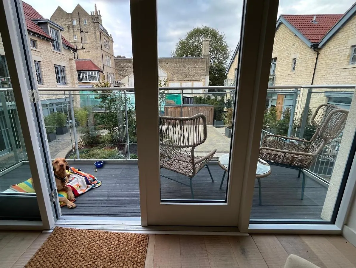 Walcot Yard With Parking, Bath Keys Apartment 0*,