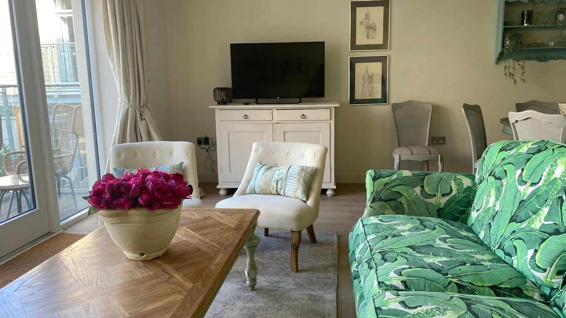Walcot Yard With Parking, Bath Keys Apartment
