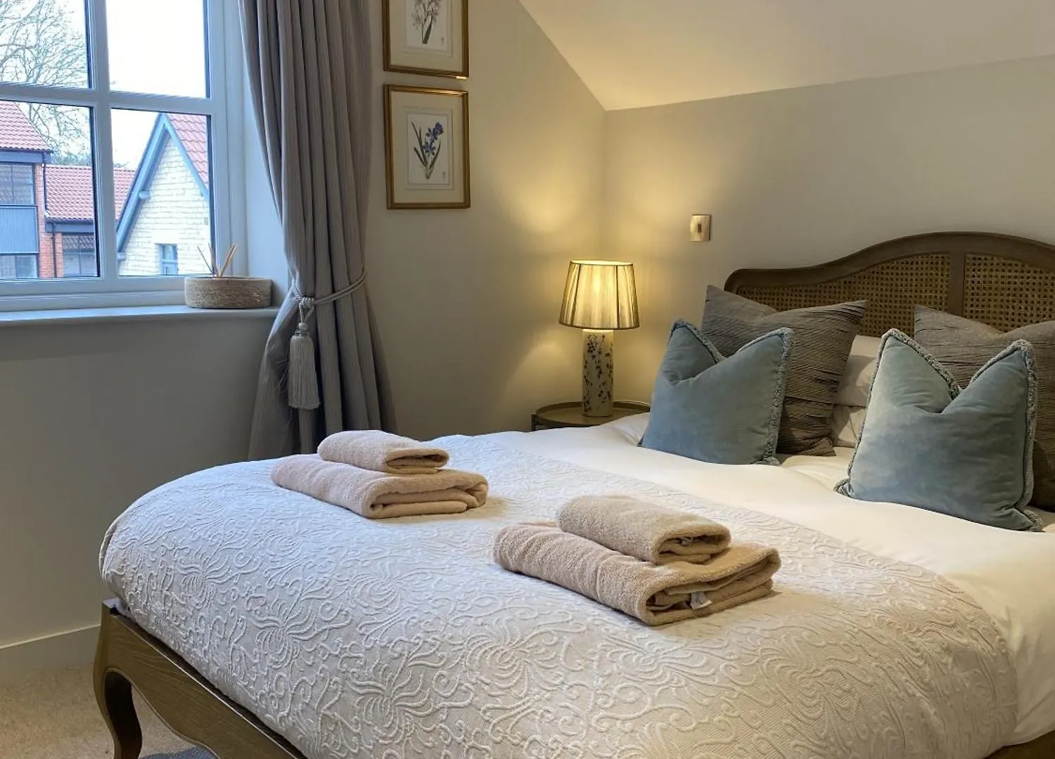 Walcot Yard With Parking, Bath Keys Apartment