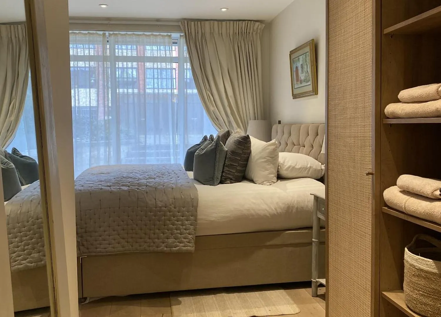 Walcot Yard With Parking, Bath Keys Apartment 0*,  United Kingdom