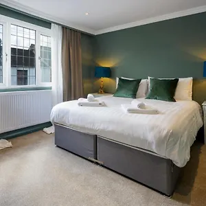 Stylish Upper Gardner Street - With Free Parking Holiday home Brighton