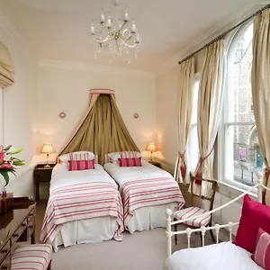  Holiday home The Paragon Townhouse