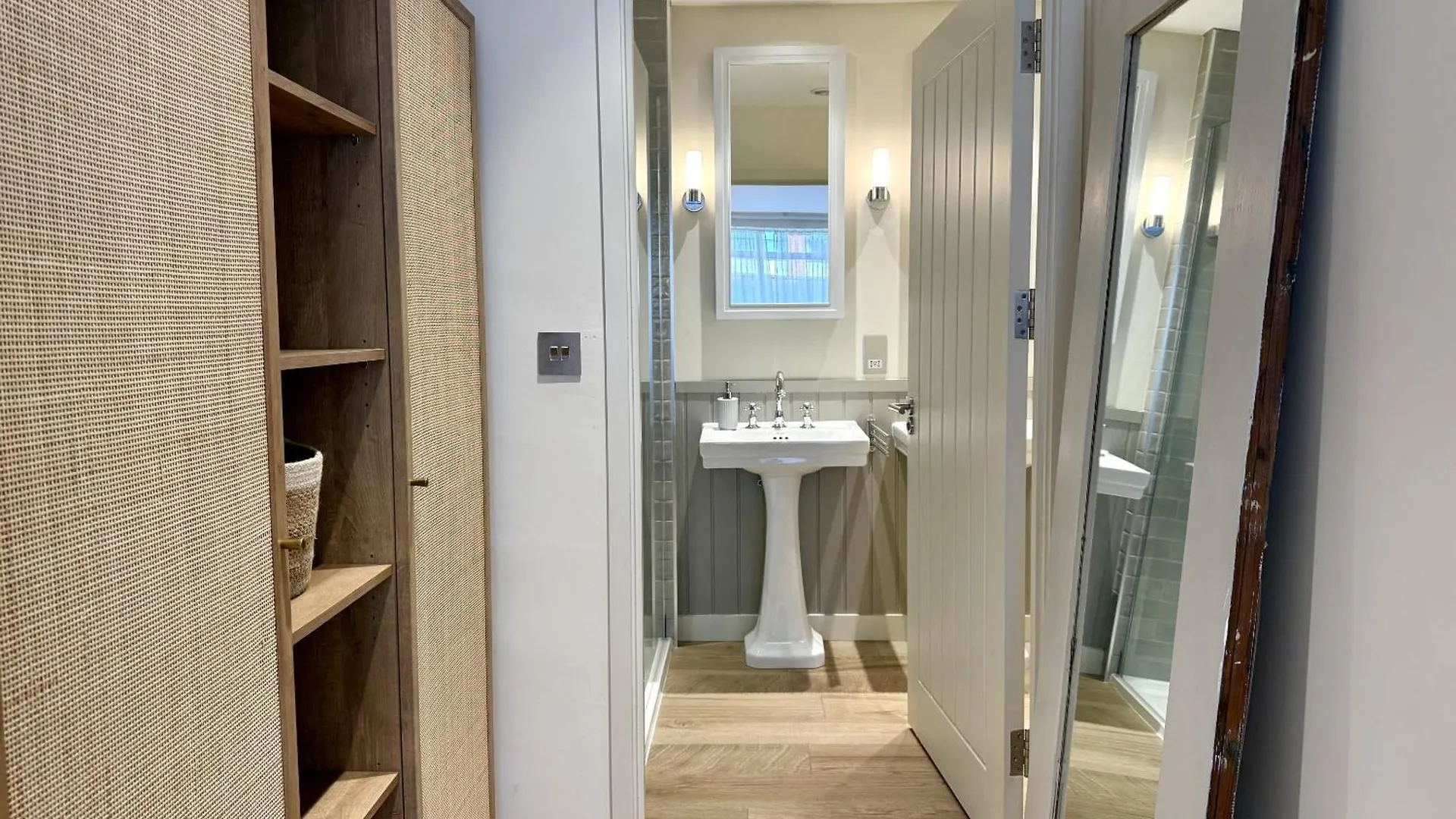 Walcot Yard With Parking, Bath Keys Apartment 0*,  United Kingdom
